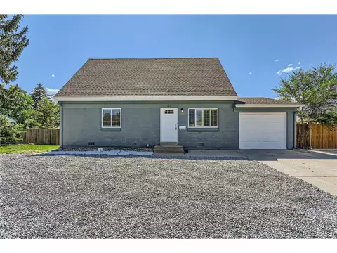341 S Moline St, Aurora, CO 80012