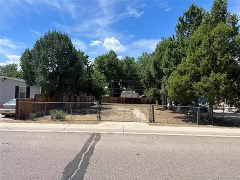 133 Poplar St, Lochbuie, CO 80603