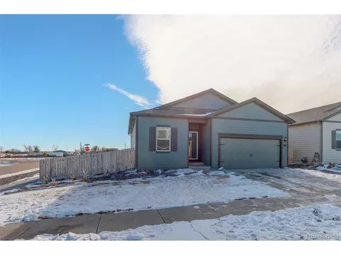 200 Dan Lord Ave, Keenesburg, CO 80643