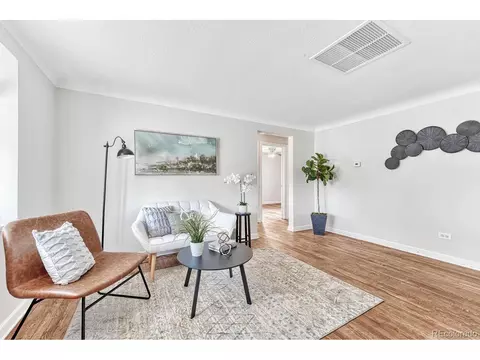 3394 Oneida St, Denver, CO 80207 photo 5