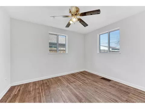 3394 Oneida St, Denver, CO 80207 photo 14