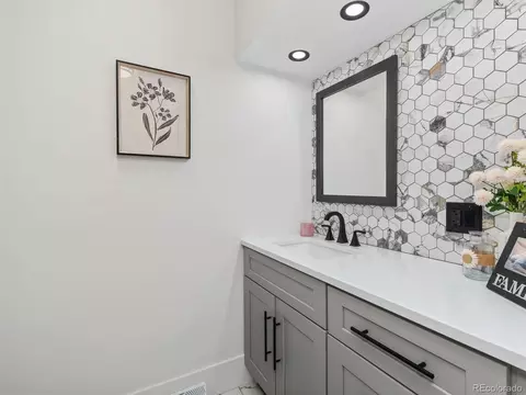 Bath - 6562 E Cornell Ave, Denver, CO 80224 photo 2 of 4