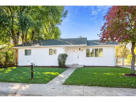 777 Rees Ct, Longmont, CO 80504