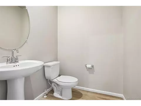 Bath - 22160 E 8th Ave, Aurora, CO 80018 photo 1 of 5