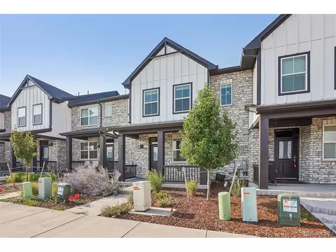 Exterior - 22160 E 8th Ave, Aurora, CO 80018 photo 2 of 4