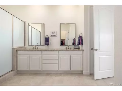 Bath - 7520 E 154th Ct, Thornton, CO 80602 photo 3 of 7