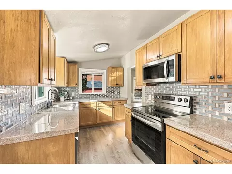 Kitchen - 24205 Eccles St, Elbert, CO 80106 photo 3 of 3