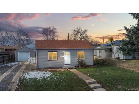 1417 S Carlan Ct, Denver, CO 80219