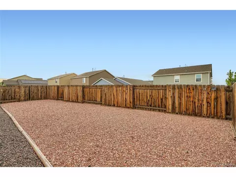 47385 Lily Ave, Bennett, CO 80102 photo 27