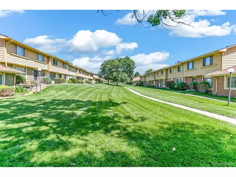 12427 E Louisiana Ave, Aurora, CO 80012