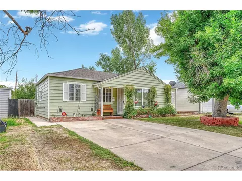 1778 Ironton St, Aurora, CO 80010