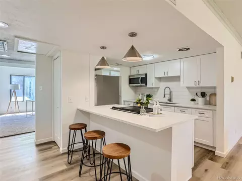 2525 S Dayton Way #1806, Denver, CO 80231