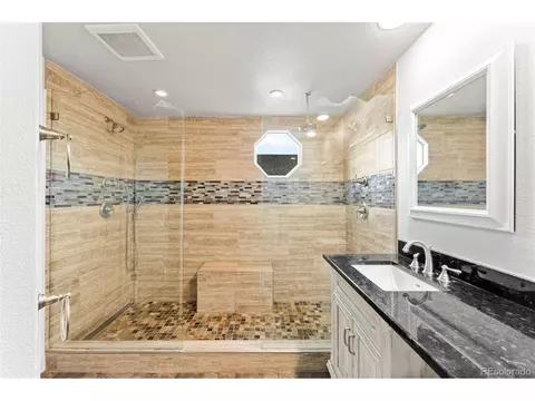 Bath - 5547 Quail St, Arvada, CO 80002 photo 3 of 5
