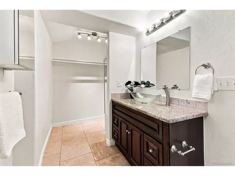 Bath - 2995 Olive St, Denver, CO 80207 photo 1 of 3