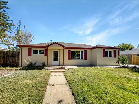 9390 Lilly Ct, Thornton, CO 80229