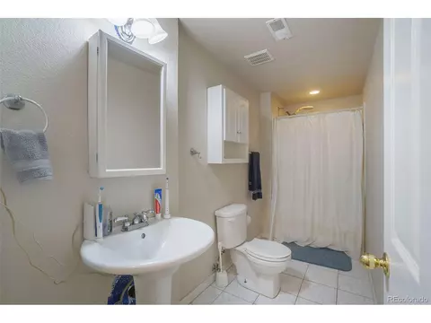 19452 E Hamilton Pl, Aurora, CO 80013 photo 24