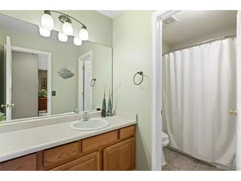 Bath - 31455 E 166th Ave, Hudson, CO 80642 photo 1 of 4