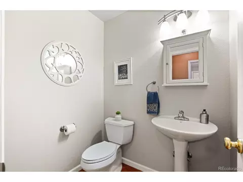 Bath - 31455 E 166th Ave, Hudson, CO 80642 photo 2 of 4