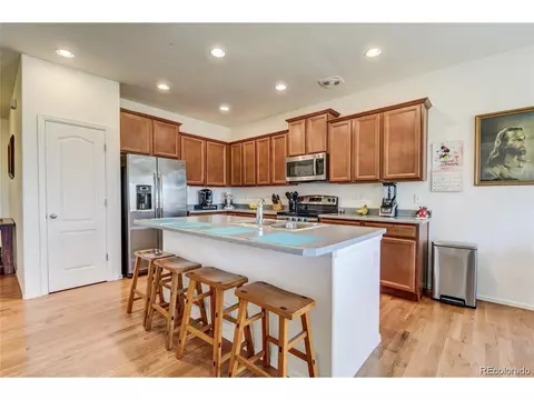 156 S Newbern Ct, Aurora, CO 80018 photo 6