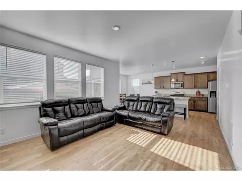 128 Monarch St, Bennett, CO 80102 photo 5