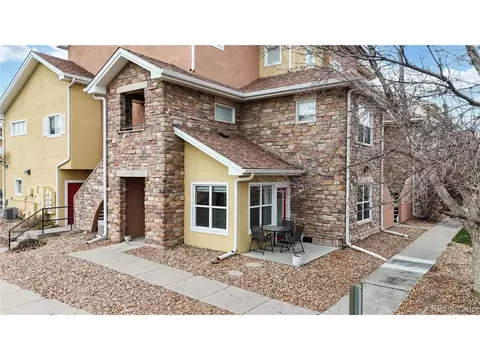 1001 Lucca Dr, Evans, CO 80620 photo 2