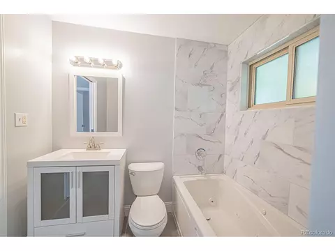 2067 E 113th Pl, Northglenn, CO 80233 photo 9
