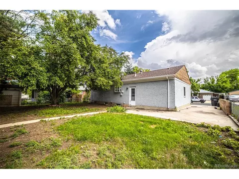 2067 E 113th Pl, Northglenn, CO 80233 photo 4