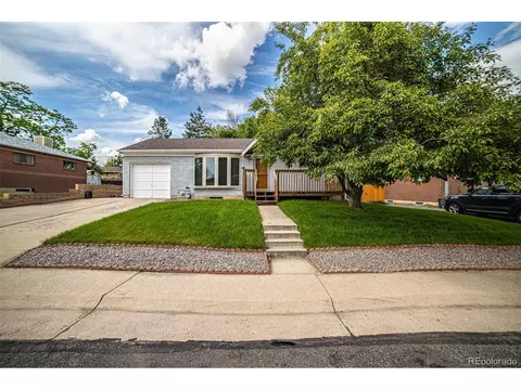 2067 E 113th Pl, Northglenn, CO 80233 photo 2