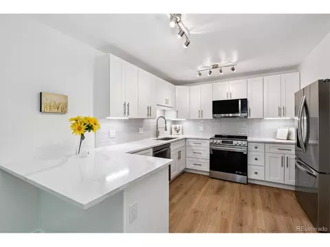 655 S Alton Way #8D, Denver, CO 80247