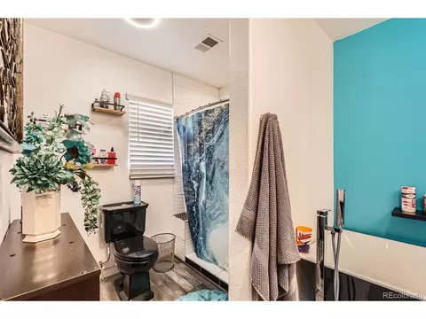 15685 E 50th Ave, Denver, CO 80239 photo 17