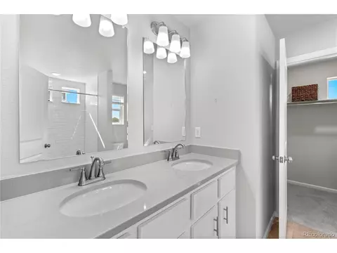 21972 E 38th Pl, Aurora, CO 80019 photo 22