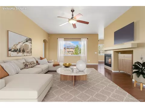 24107 E 3rd Pl, Aurora, CO 80018 photo 3