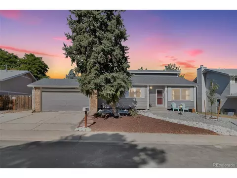 17225 E Brown Cir, Aurora, CO 80013 photo 2