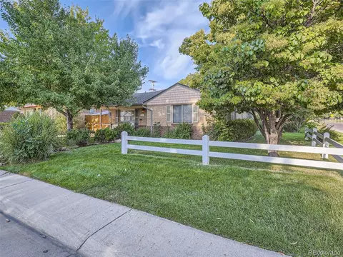 5585 Dudley Ct, Arvada, CO 80002 photo 2