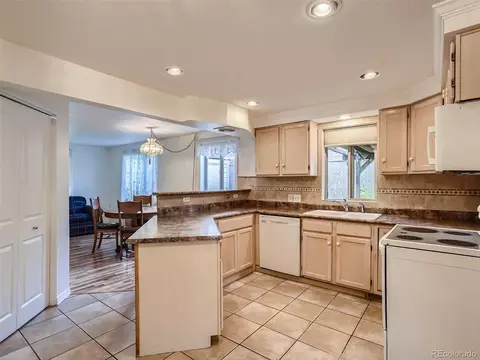 5585 Dudley Ct, Arvada, CO 80002 photo 9