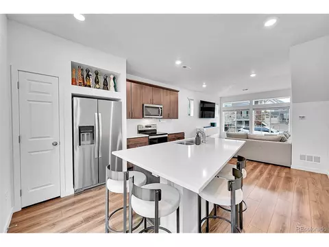 210 S Old Hammer Ct, Aurora, CO 80018