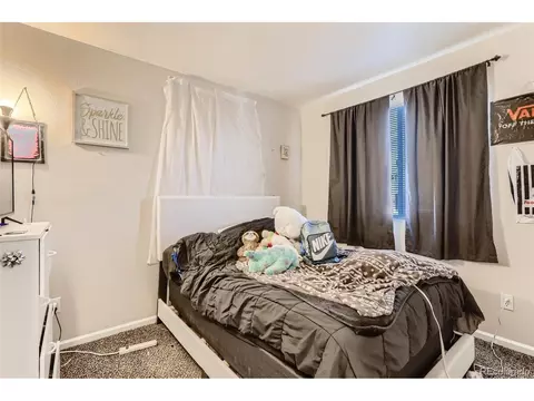19558 E 18th Ave, Aurora, CO 80011 photo 8