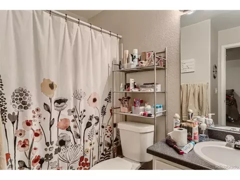 19558 E 18th Ave, Aurora, CO 80011 photo 7