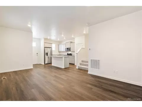 18784 E 99th Ave, Commerce City, CO 80022 photo 2
