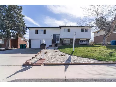 1226 Granby St, Aurora, CO 80011