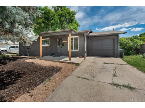 6186 Garrison St, Arvada, CO 80004