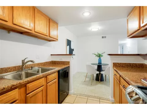 3452 S Eagle St #101, Aurora, CO 80014 photo 8
