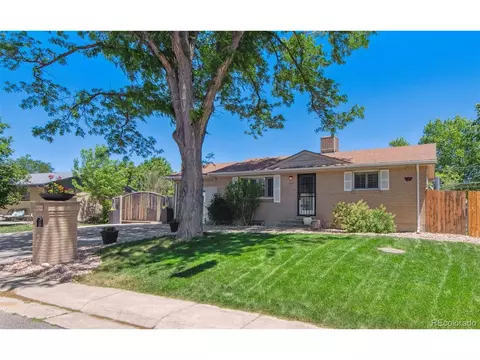 6054 Utica St, Arvada, CO 80003