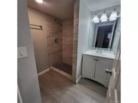 Undisclosed, Aurora, CO 80010 photo 21