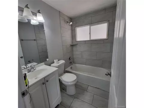 Undisclosed, Aurora, CO 80010 photo 12