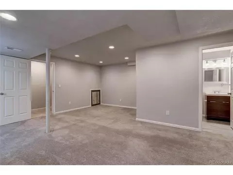 15754 E Warner Dr, Denver, CO 80239 photo 37