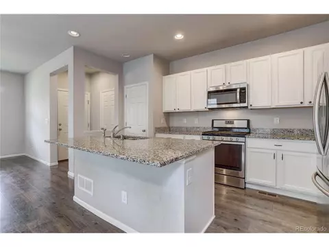 15754 E Warner Dr, Denver, CO 80239 photo 14