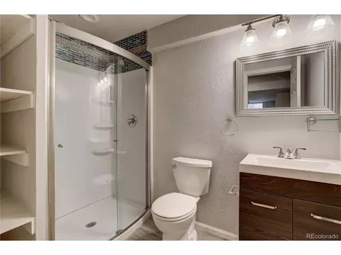 15754 E Warner Dr, Denver, CO 80239 photo 26