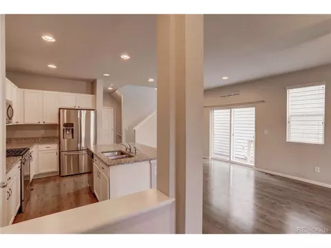 15754 E Warner Dr, Denver, CO 80239 photo 5