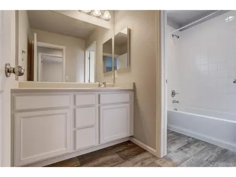 15754 E Warner Dr, Denver, CO 80239 photo 25